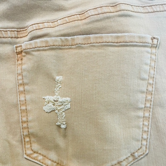 Refuge Womens Skinny Distressed Tan  Jeans Size 8 - Picture 7 of 11